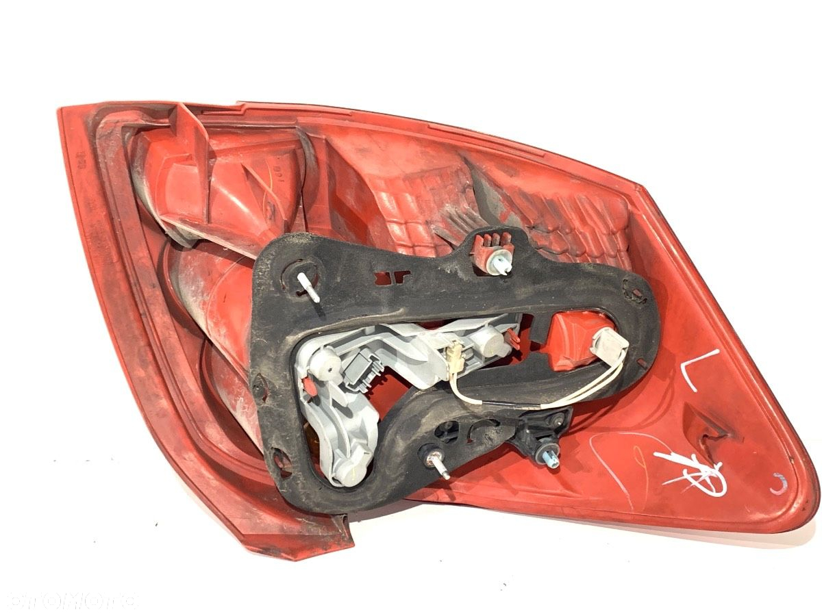 LAMPA LEWY TYŁ - 159.00 PLN - TOYOTA AURIS (_E15_) 2006 - 2012 1.4 D-4D (NDE150_) 66 kW [90 KM] - 4