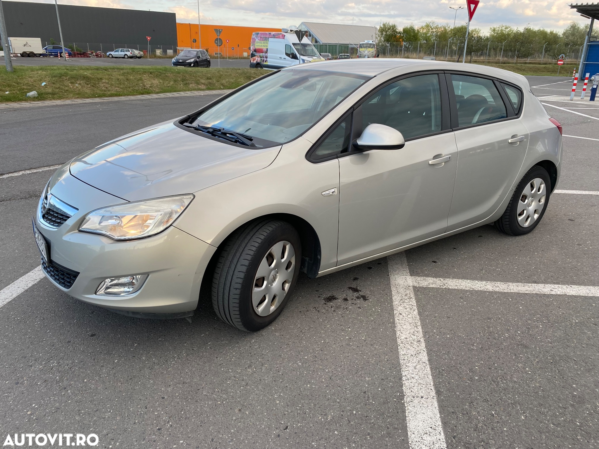 Opel Astra 1.6 Enjoy - 2