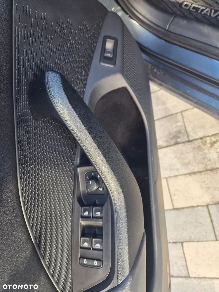 Skoda Octavia - 7