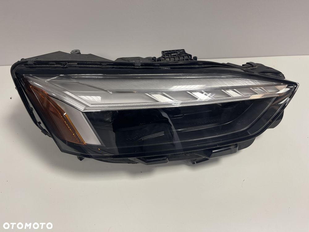 Lampa reflektor prawa Audi A5 S5 MATRIX 8w  full led USA igła - 1