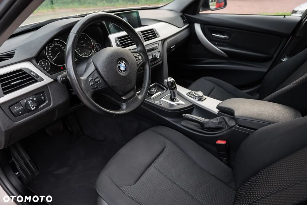 BMW Seria 3 320d xDrive Sport-Aut Modern Line - 15