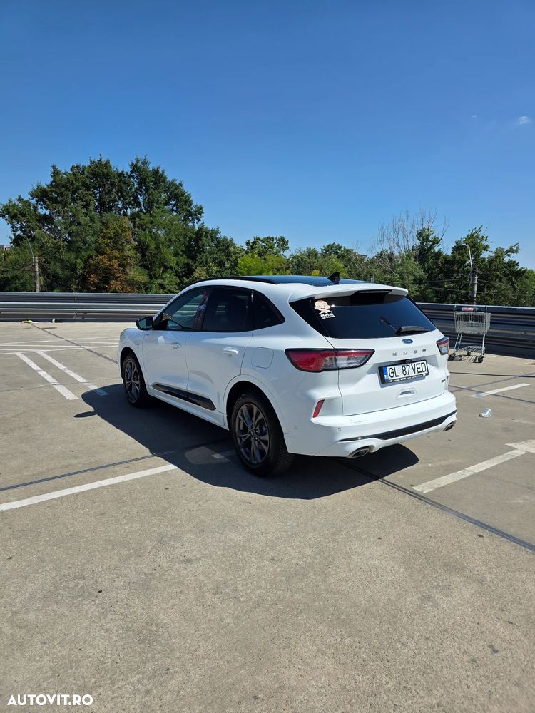 Ford Kuga 2.5 Duratec PHEV ST-LINE - 2