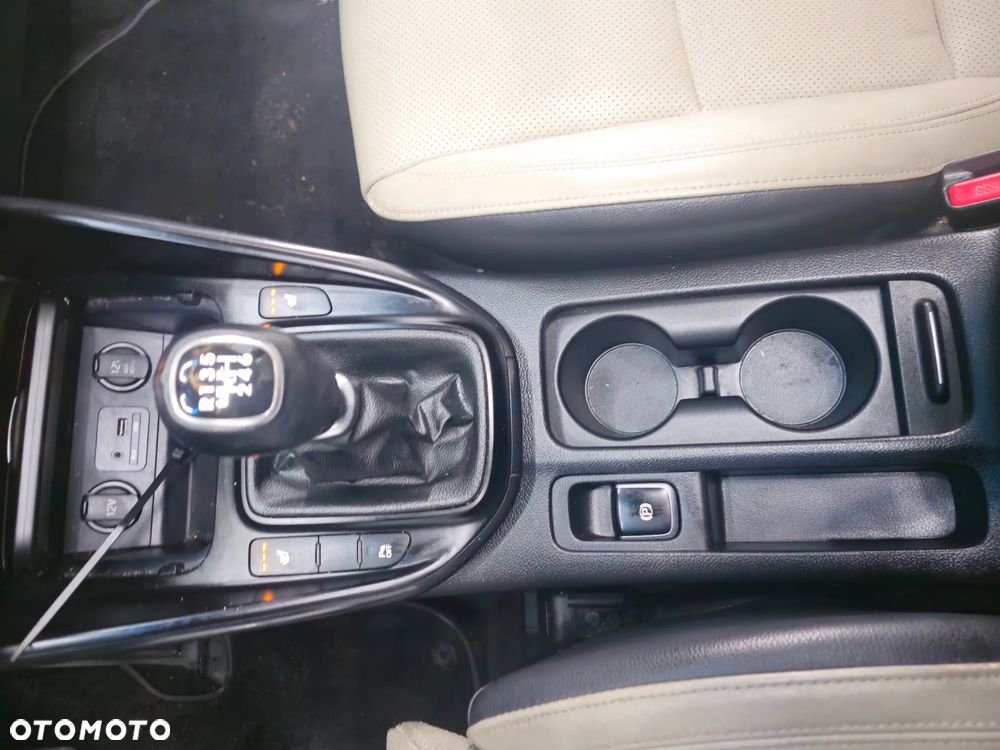 Kia Carens 1.6 GDI Business Line 7os EU6 - 15