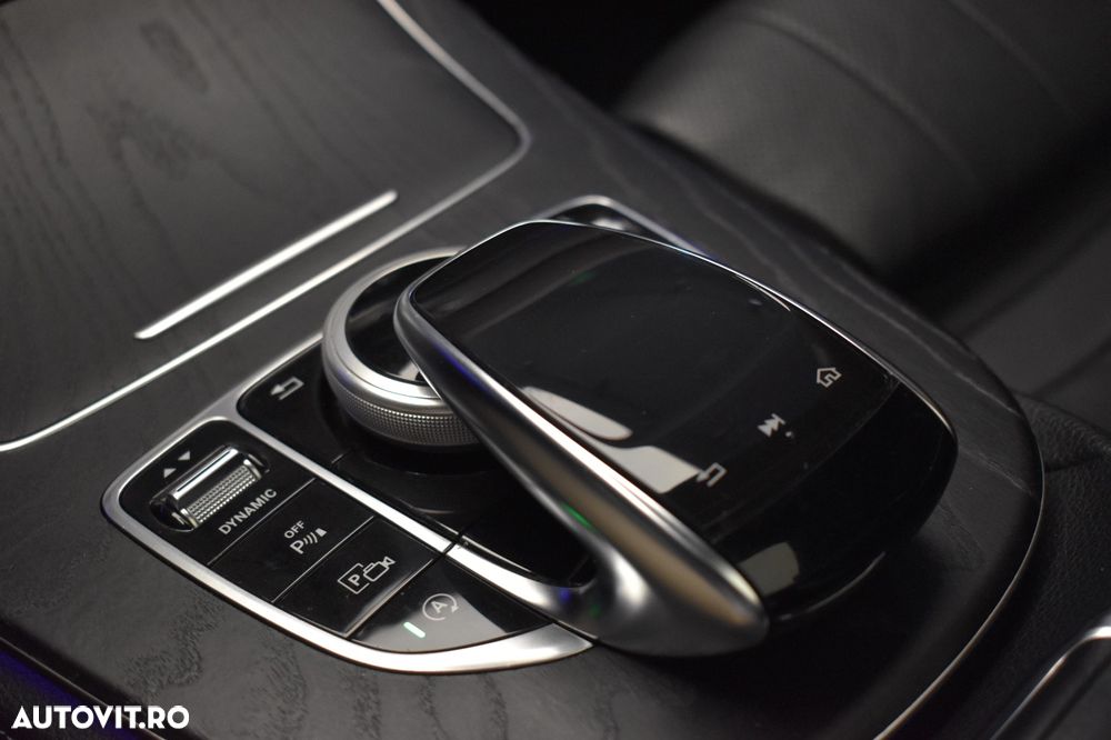 Mercedes-Benz E 200 4Matic 9G-TRONIC AMG Line - 25