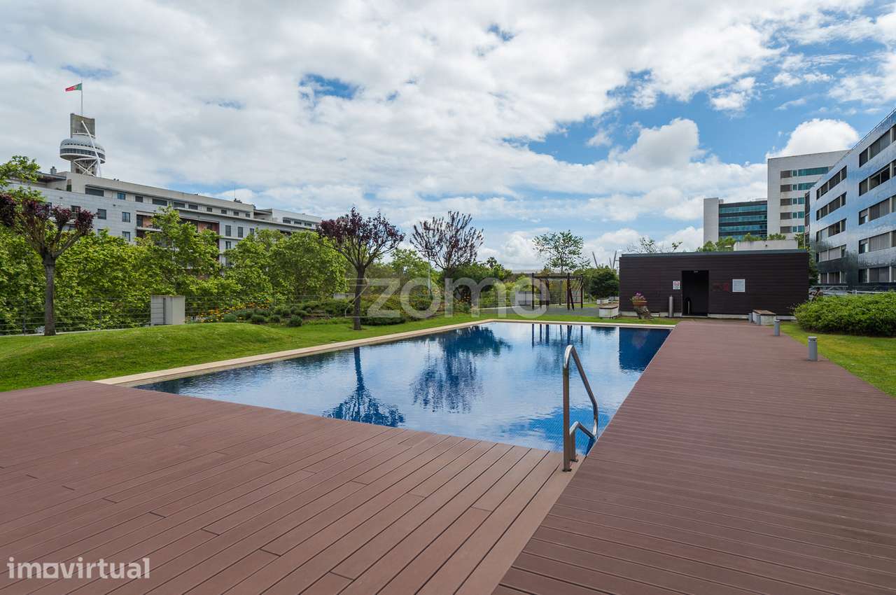 T2 com Piscina no Parque das Nações - Widok 2