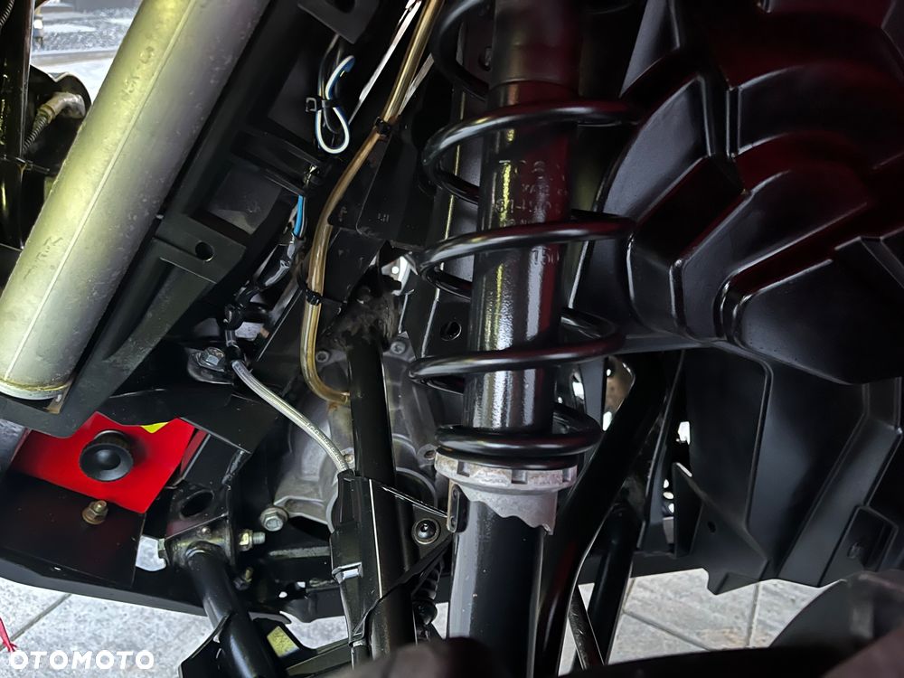 Can-Am Outlander - 8