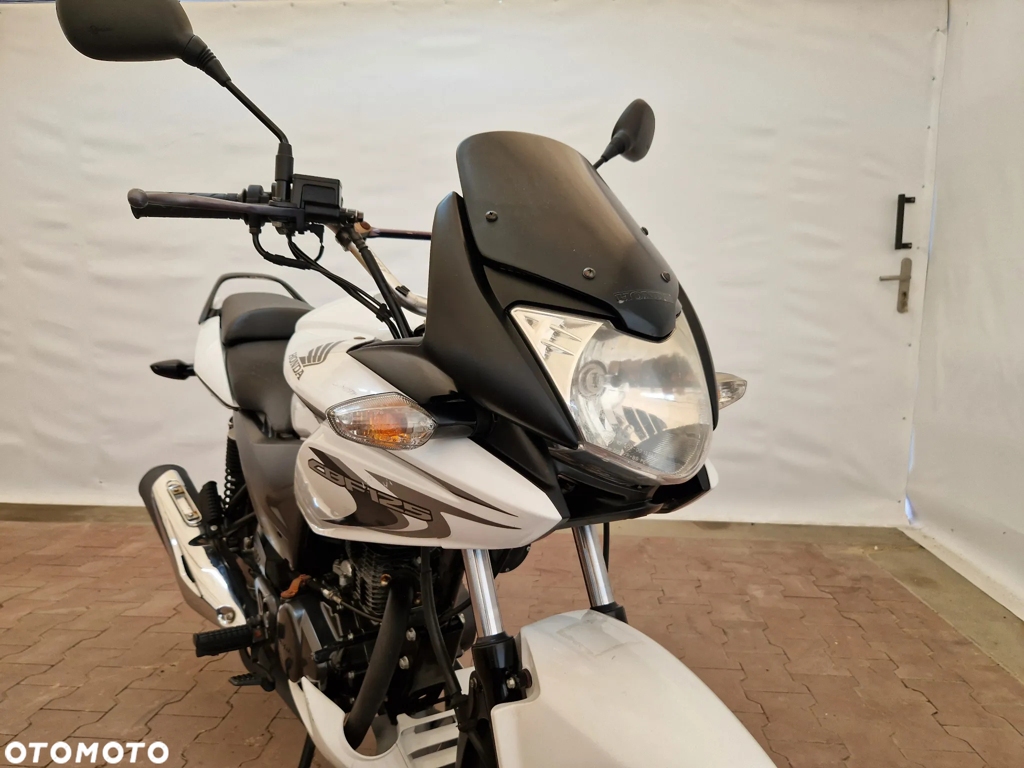 Honda CBF - 16