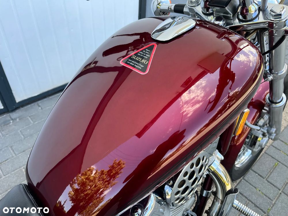 Suzuki Intruder - 27