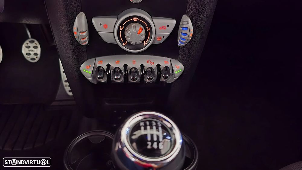 MINI Cabrio Cooper - 24