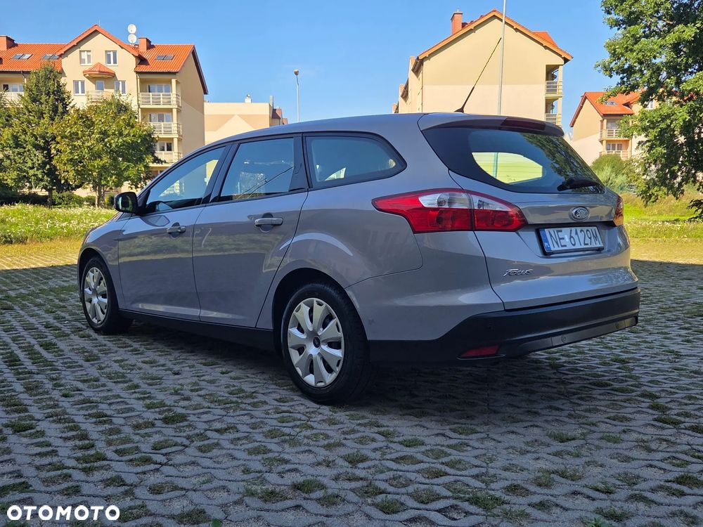 Ford Focus 1.6 Ti-VCT Style - 11