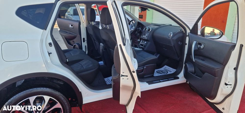 Nissan Qashqai - 25