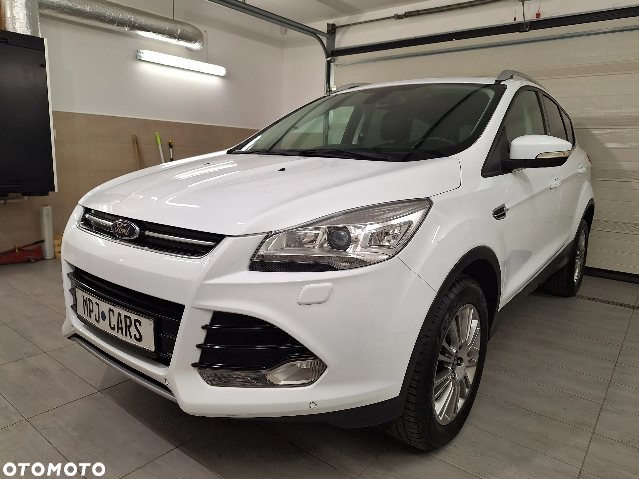 Ford Kuga 2.0 TDCi 4WD Titanium - 4