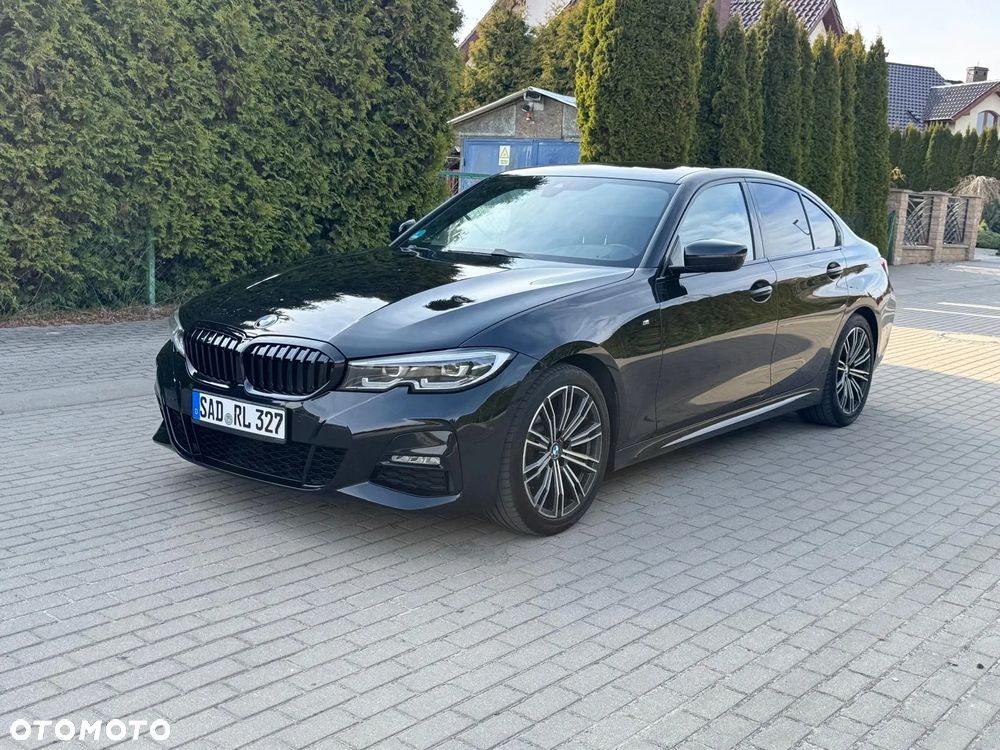 BMW Seria 3 318d Edition M Sport Shadow - 11