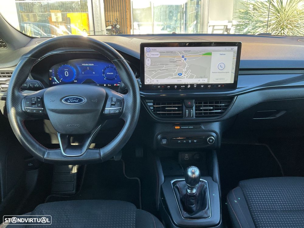 Ford Focus SW 1.0 EcoBoost MHEV ST-Line - 19