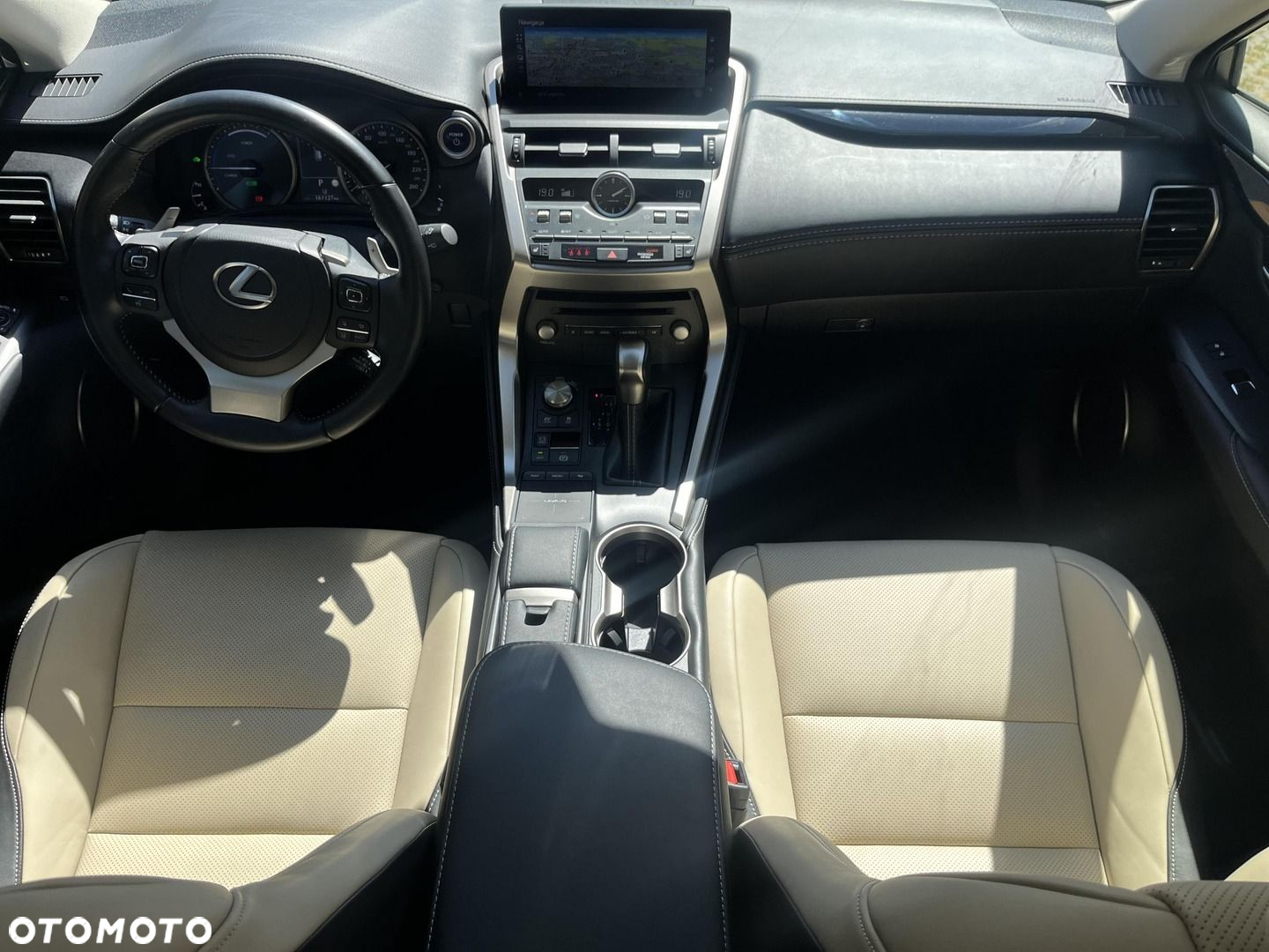 Lexus NX - 11