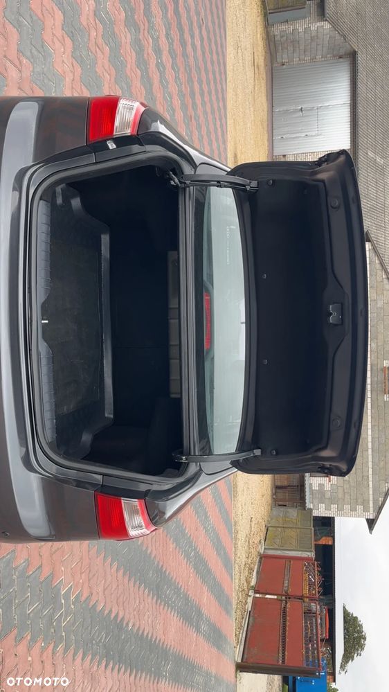 Kia Rio 1.2 M - 10