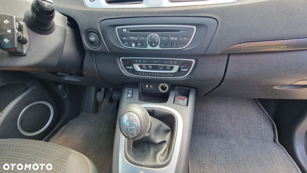 Renault Grand Scenic - 15