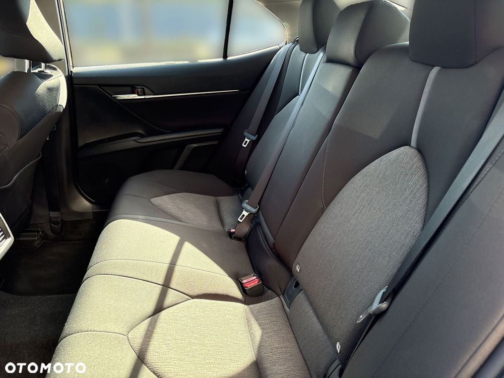 Toyota Camry 2.5 Hybrid Comfort CVT - 16
