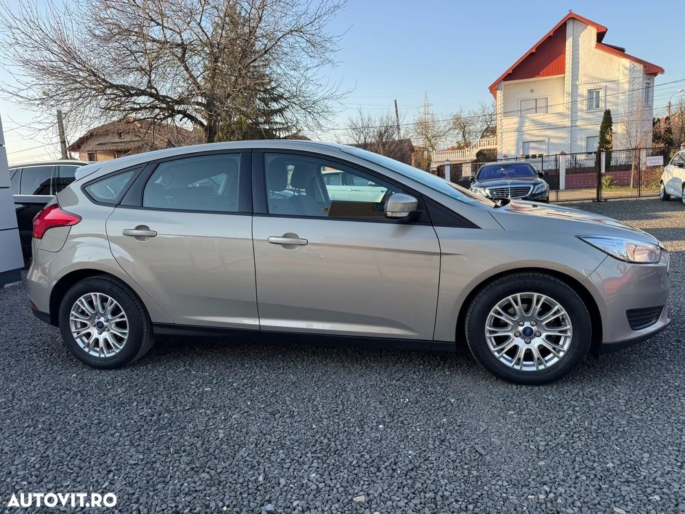 Ford Focus 1.0 EcoBoost Trend - 6
