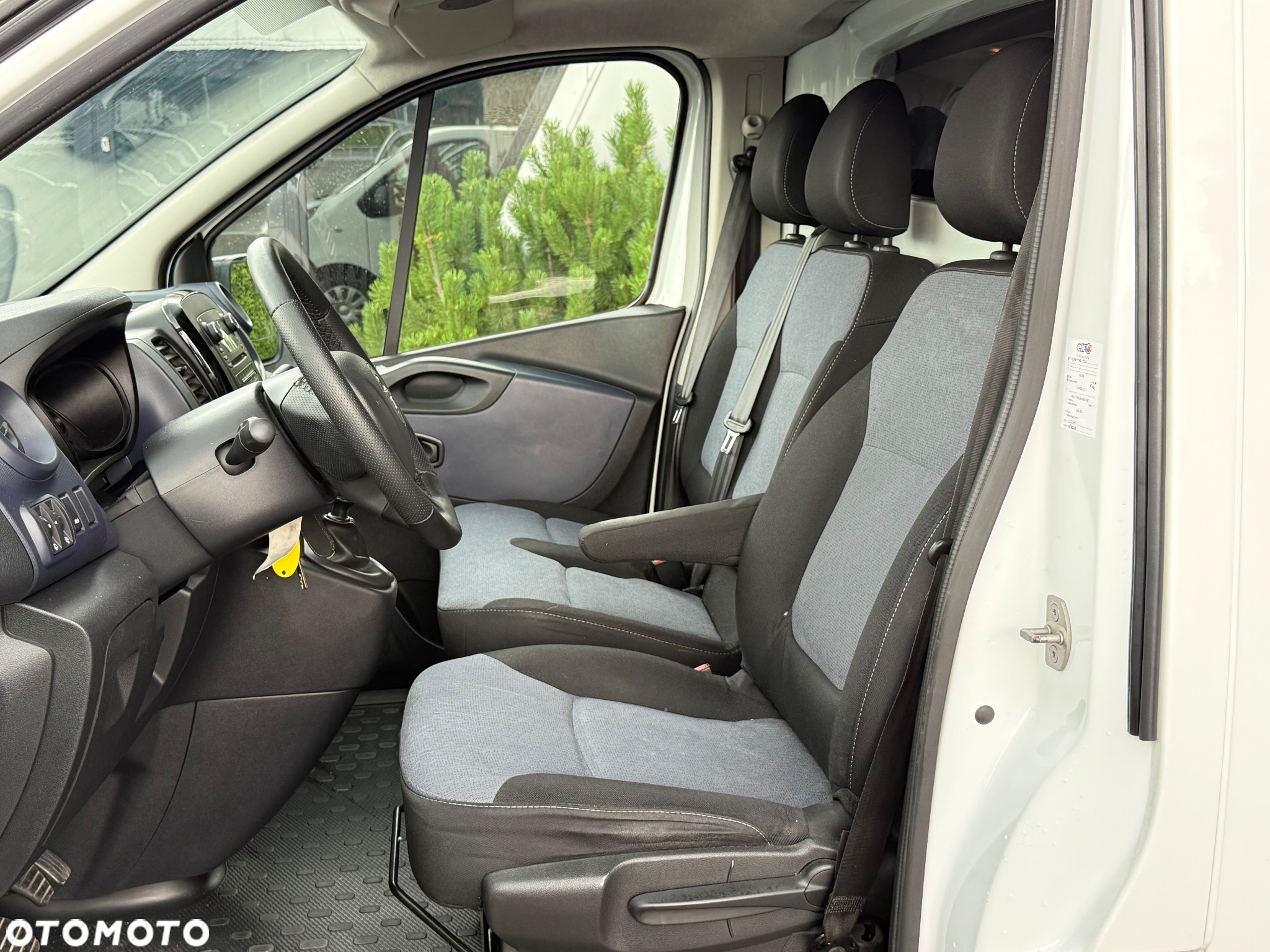 Opel VIVARO - 9