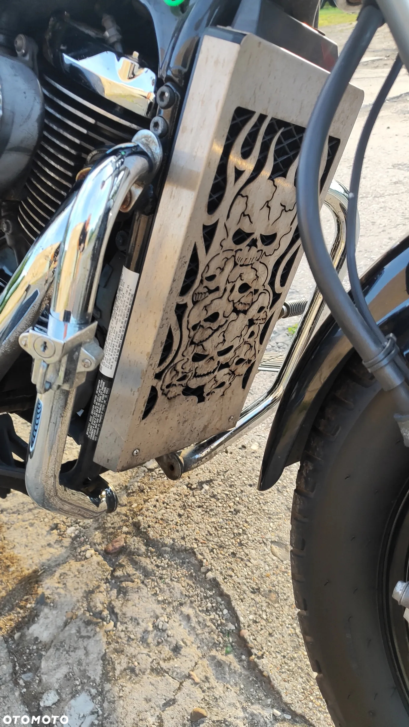 Suzuki Boulevard - 23