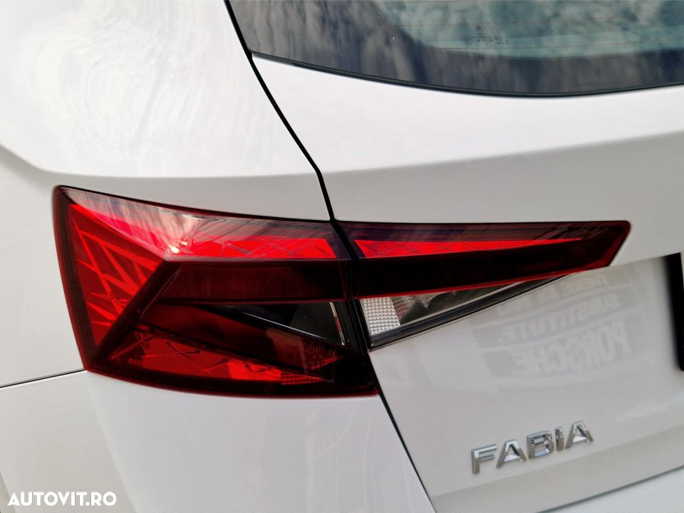 Skoda Fabia 1.0 TSI Ambition - 11