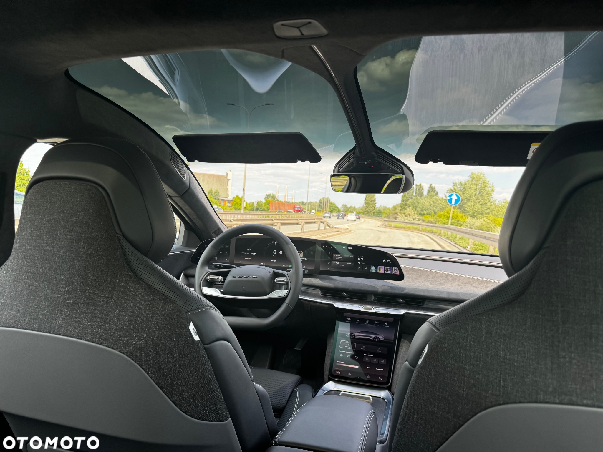 Lucid Air - 26