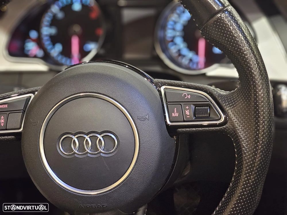 Audi A5 Cabrio 2.0 TDi quattro S-line - 36