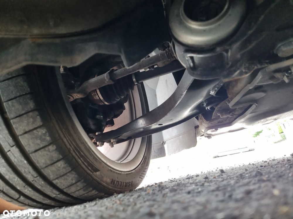 Ford Mondeo - 7