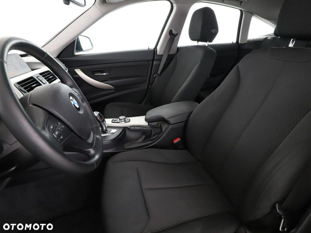 BMW Seria 3 318d Advantage - 14