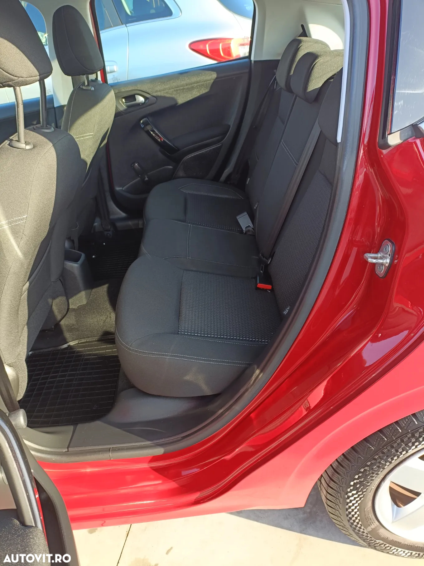 Peugeot 208 PureTech 110 Stop & Start Allure - 21
