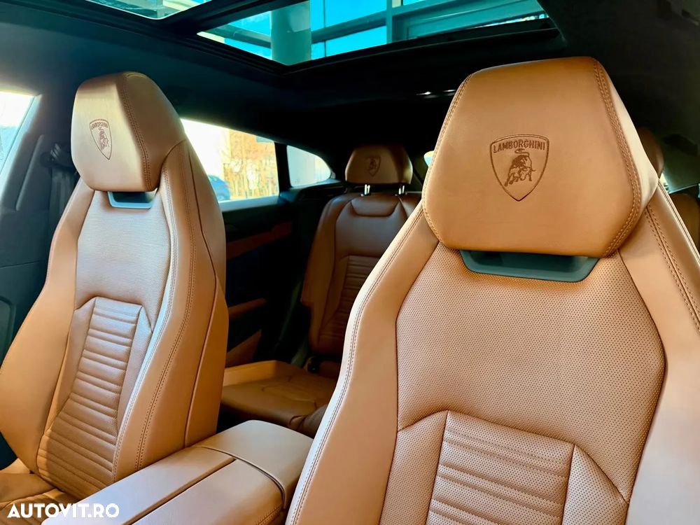 Lamborghini URUS - 15