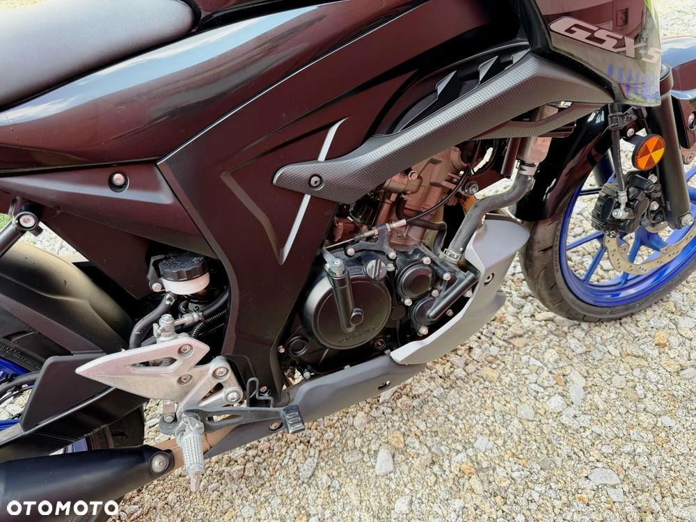 Suzuki GSX - 5
