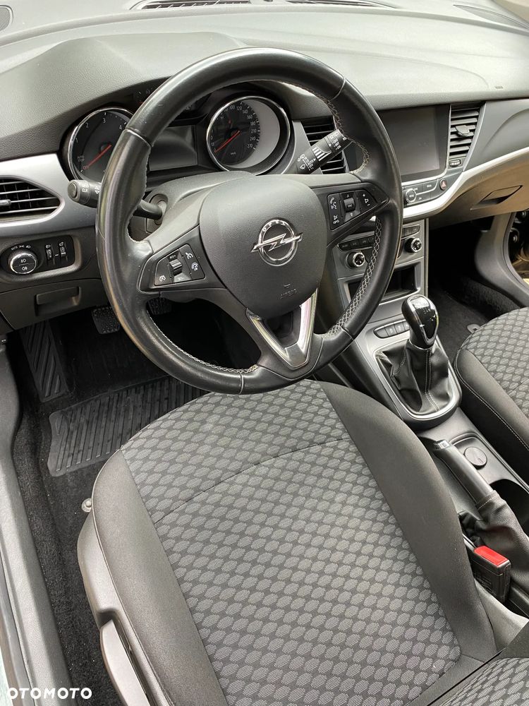 Opel Astra 1.6 CDTI Elite S&S - 11