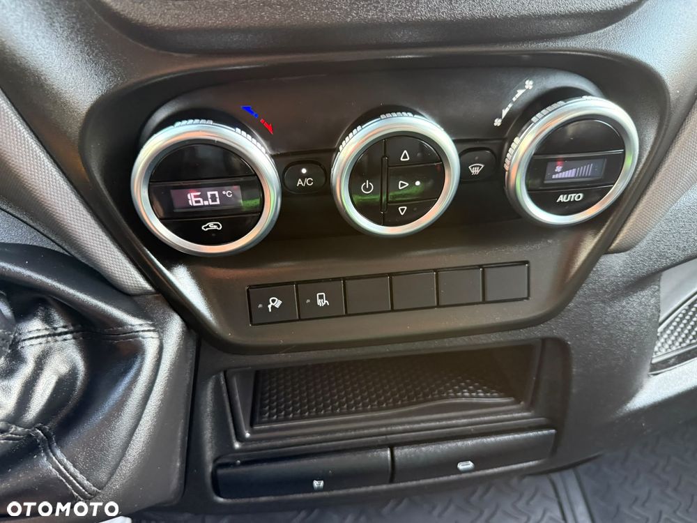 Iveco Daily 35S180, 3.0 180KM, L3H2, HiMatic, Winda, Niski przebieg - 39