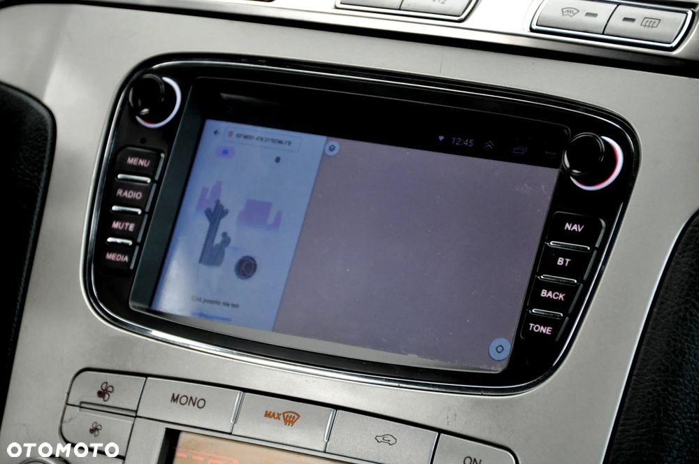 Ford S-Max 2.3 Titanium - 29