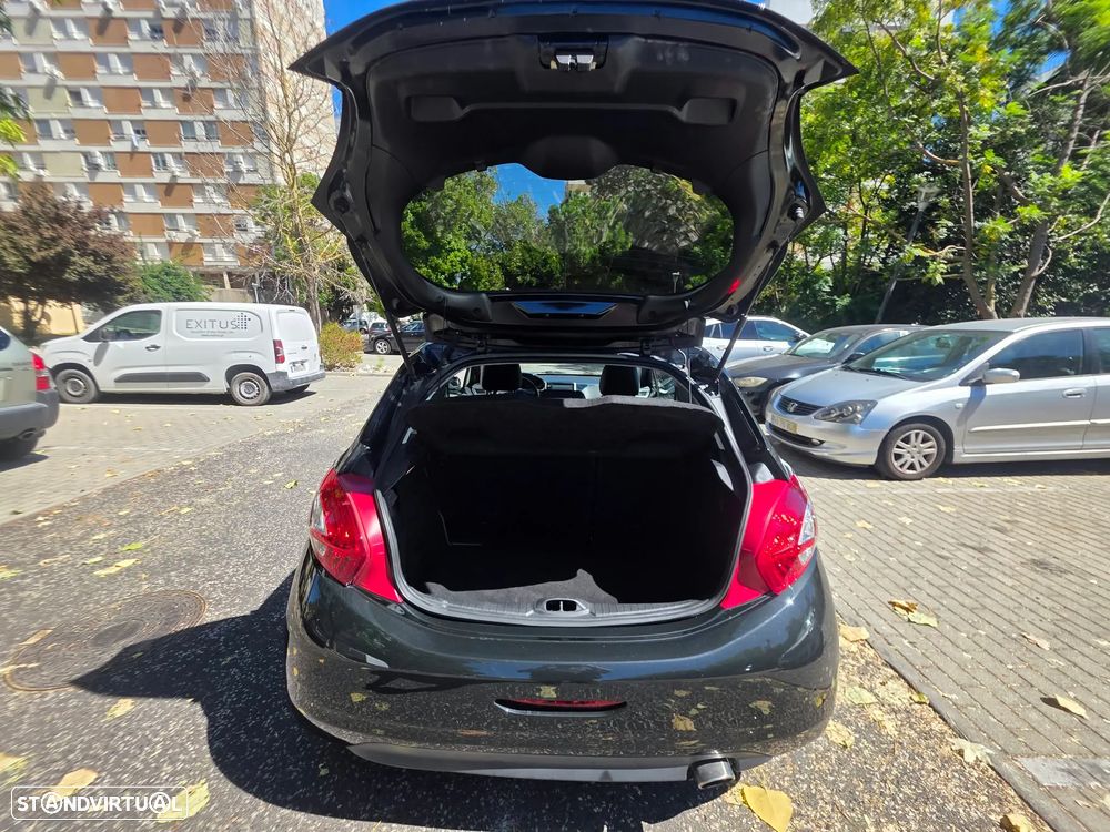Peugeot 208 1.4 VTi Allure - 6