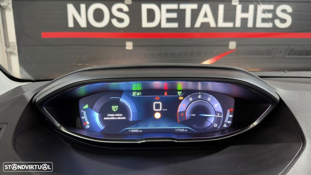 Peugeot 3008 1.2 PureTech Allure - 20