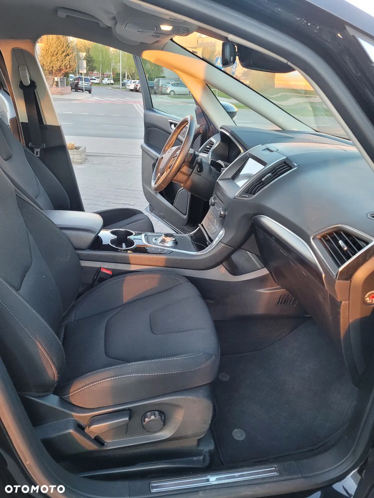 Ford S-Max 2.0 EcoBlue Titanium - 26