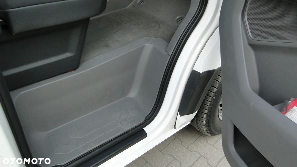 Volkswagen CRAFTER - 16