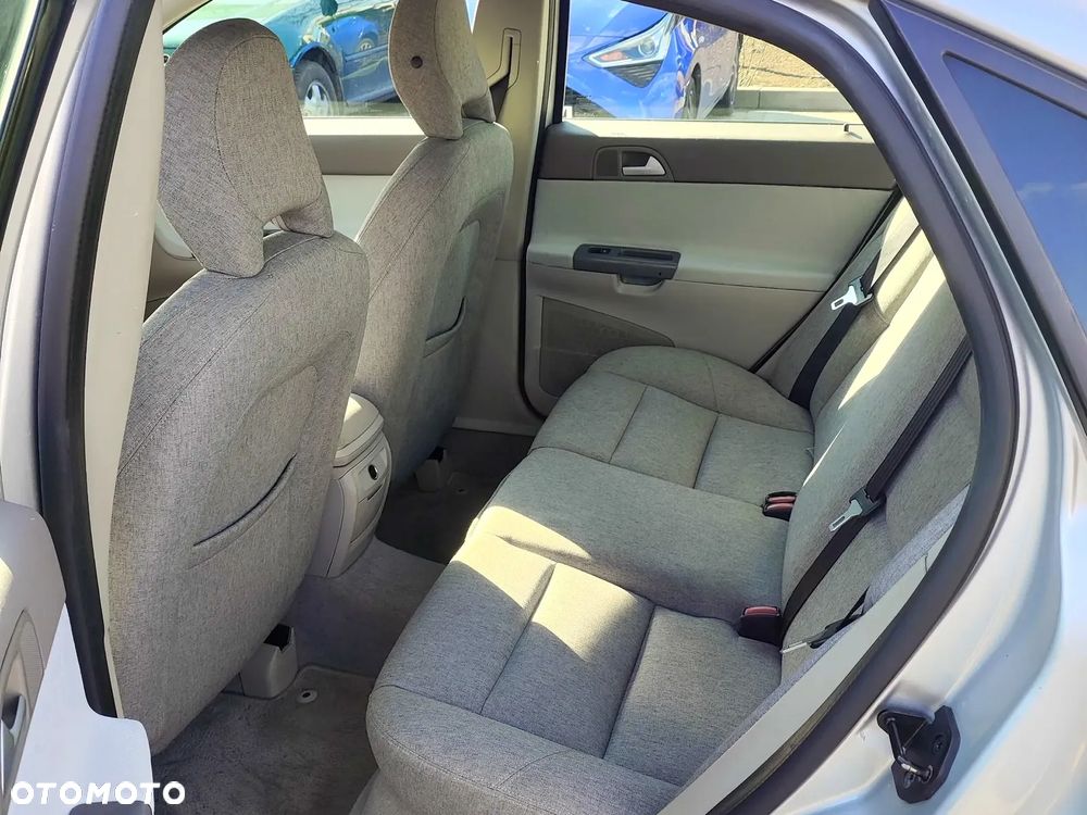 Volvo S40 1.8 - 10