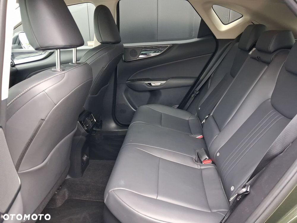 Lexus NX 350h Prestige AWD - 11