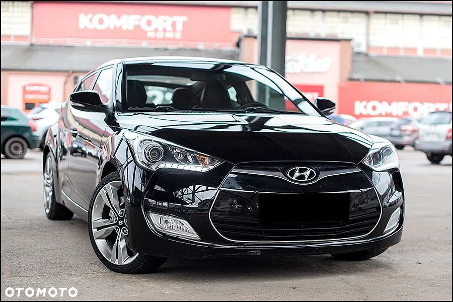 Hyundai Veloster - 2