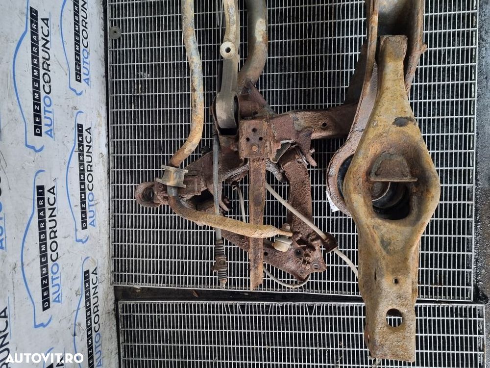 Punte spate Mitsubishi Shogun Pajero 3.2 D 2006 - 2011 SUV 2 Usi (1191) 4x4 - 2