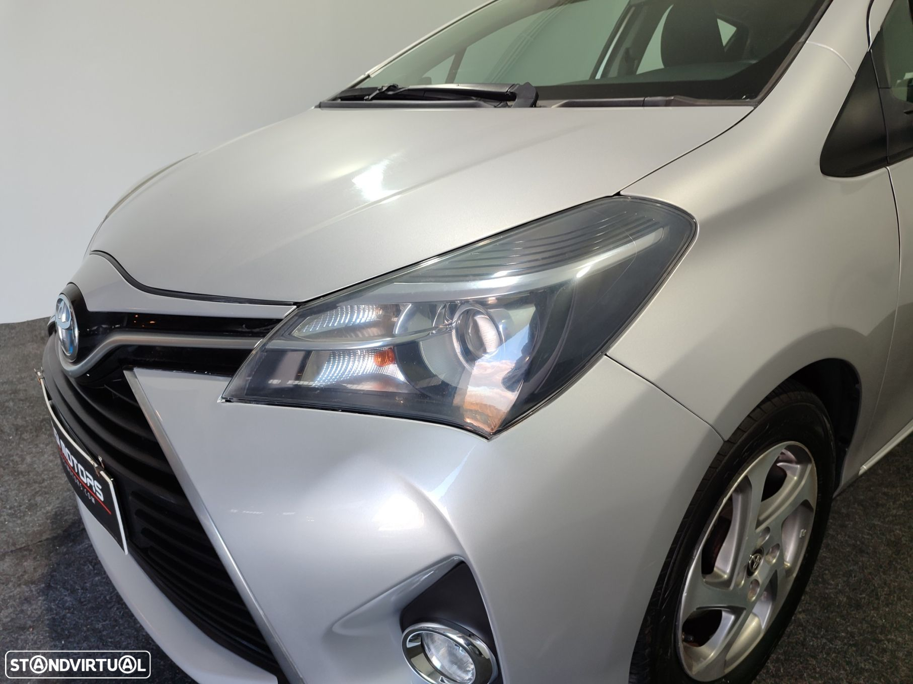 Toyota Yaris 1.5 HSD Comfort - 4