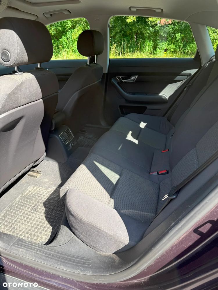 Audi A6 Limousine 2.4 - 6