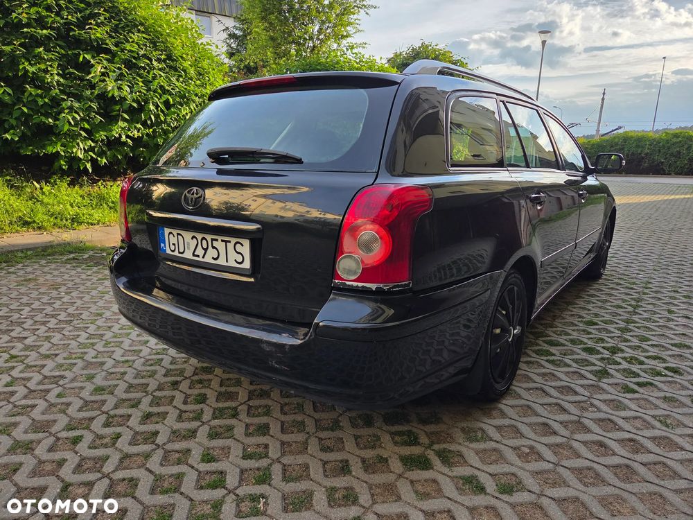 Toyota Avensis 2.0 D-4D Sol - 8