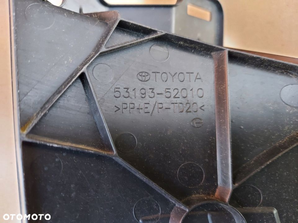 Toyota Yaris IV GR 20- Ślizg R Podkładka Zaślepka - 4