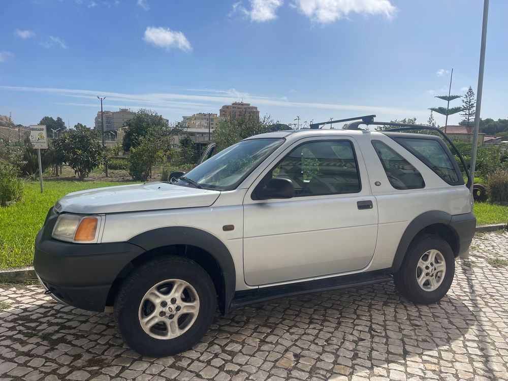 Usado Land Rover Freelander 1998 - 4 500 EUR, 219 000 km - Standvirtual.com