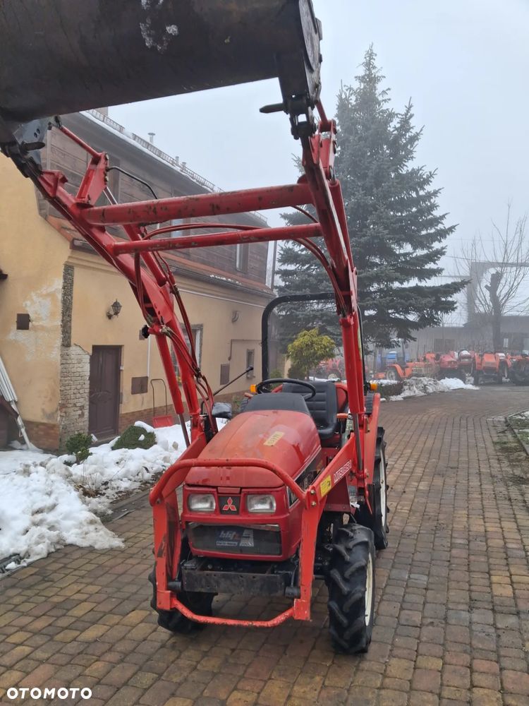 Mitsubishi Mt165 - 9